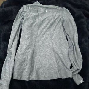 Lululemon Ready to rulu long sleeve size 8